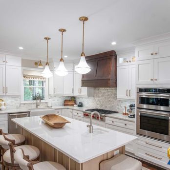 DIY Luxury - a large kitchen with a center island - Cabinetry Near Me DIY Luxury - a large kitchen with a center island - Cabinetry Near Me