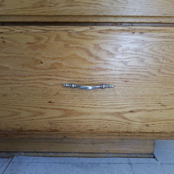 Mor Cabinets - See the clear coat. They are not dirty!! - Riverside, California