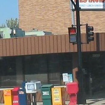 Hilltop - American Near Me - Chicago, Illinois
