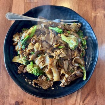 PCH Noodles - Pad See Ew - Thai Near Me - Lomita, California PCH Noodles - Pad See Ew - Thai Near Me - Lomita, California