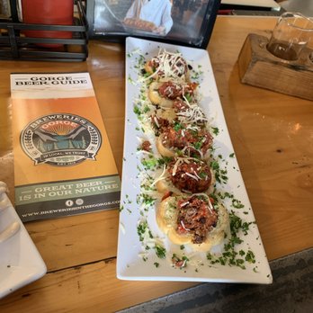 Thunder Island Brewing - Bruschetta - Breweries Near Me - Cascade Locks, Oregon Thunder Island Brewing - Bruschetta - Breweries Near Me - Cascade Locks, Oregon