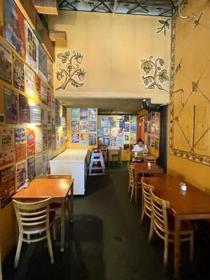 Gilbert's on Main by null