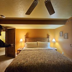 Chanticleer Cabins