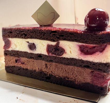 Mori Yoshida by null