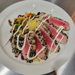 ElectricCoArt - Tuna. Very delicious. Asian slaw. Wasabi sauce.