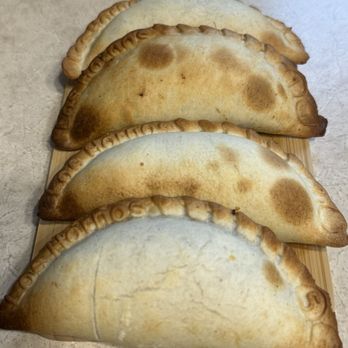 Los Hornos - Empanadas - Empanadas Near Me - Kansas City, Missouri