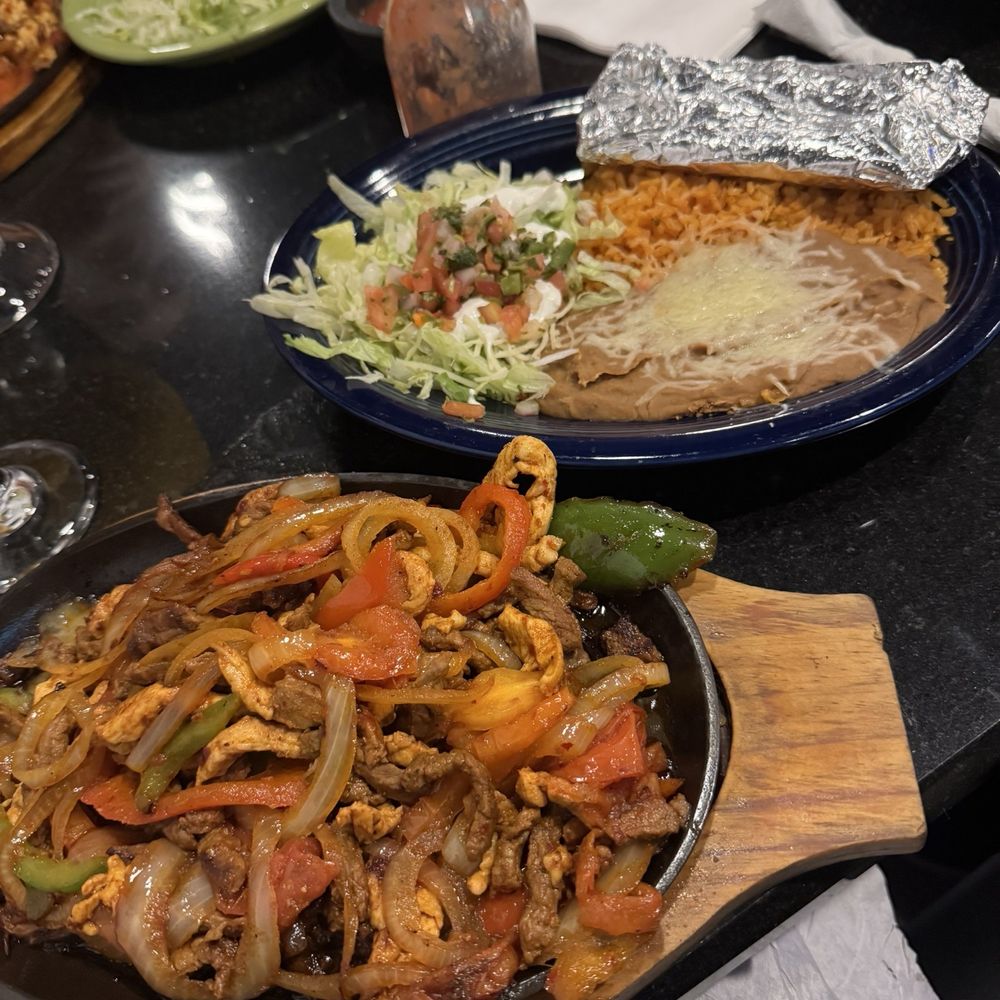 Casa Grande - Fajita Mix (Chicken and Steak) - Mexican Near Me - Williston, Vermont Casa Grande - Fajita Mix (Chicken and Steak) - Mexican Near Me - Williston, Vermont