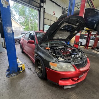 Car Fix Waukegan - Mitsubishi Lancer Evolution engine diagnostic test - Auto Repair Near Me - Waukegan, Illinois Car Fix Waukegan - Mitsubishi Lancer Evolution engine diagnostic test - Auto Repair Near Me - Waukegan, Illinois