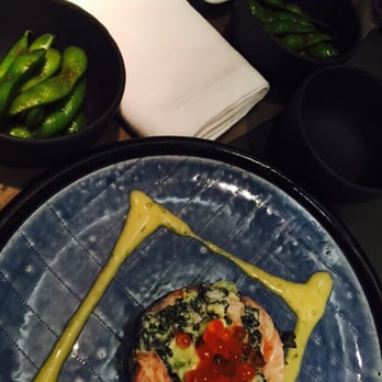 99 Sushi Bar - Tartas de salmón con aguacate y algas - Sushi Bars Near Me - Madrid, M