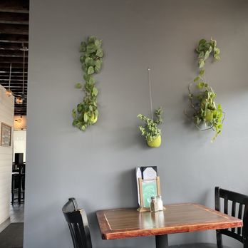 Brickstone Kitchen - Inside - Pizza Near Me - Sutton, Massachusetts