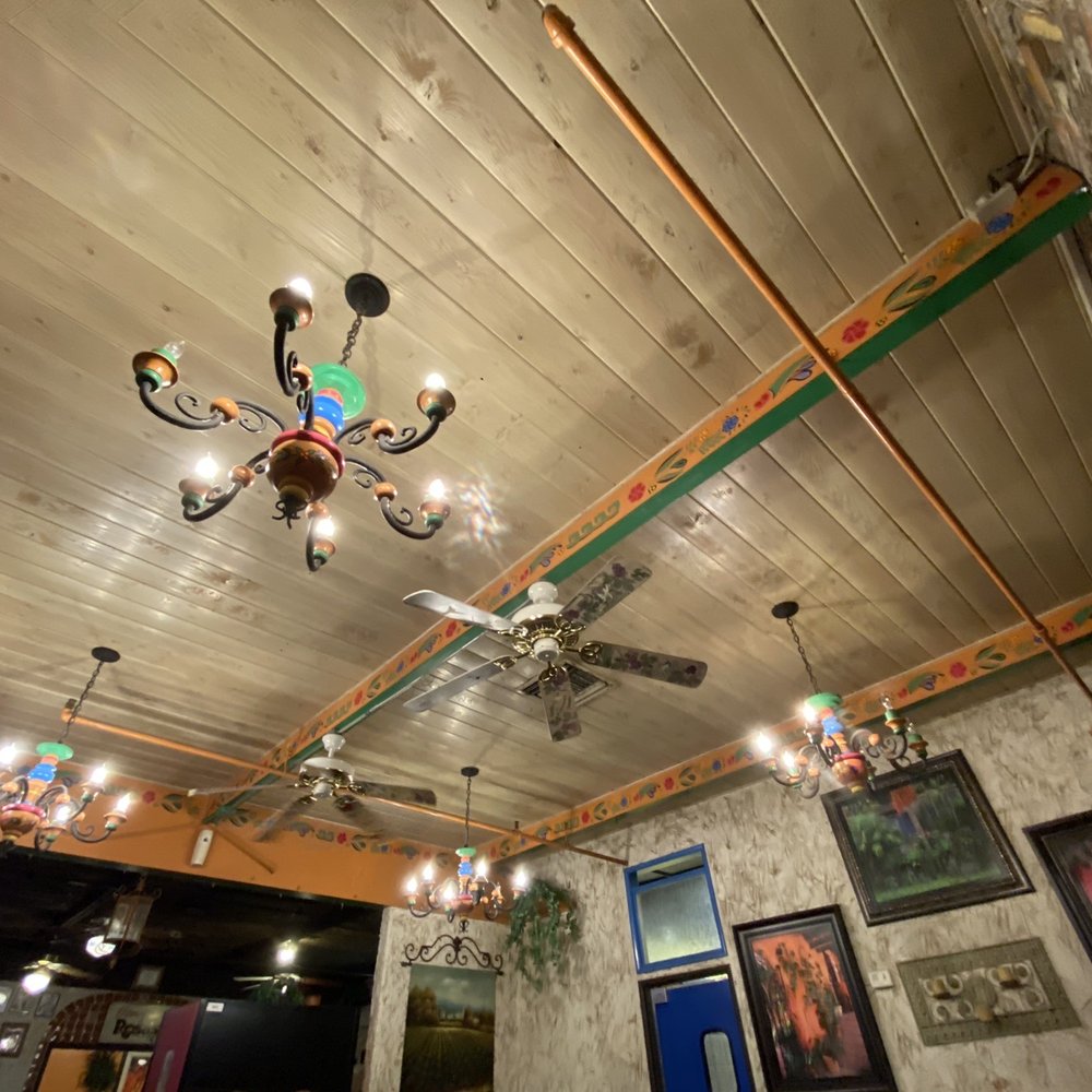 Rosa's Mexican Grill - Decor - Mexican Near Me - Mesa, Arizona