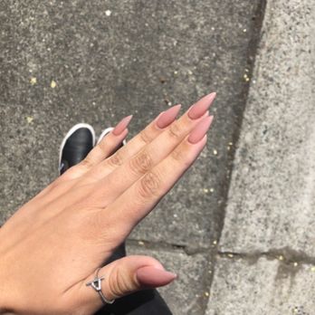 Top Nails - Fresh set of stilleto nails - Nail Salons Near Me - Seattle, Washington