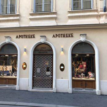 1. Apotheke zum römischen Kaiser