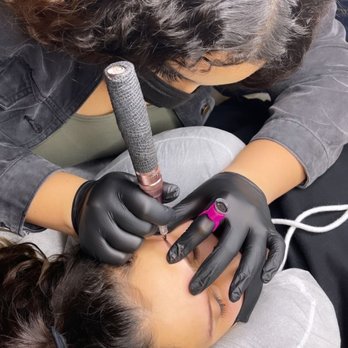 Facebytyler - permanent brows - Eyelash Service Near Me