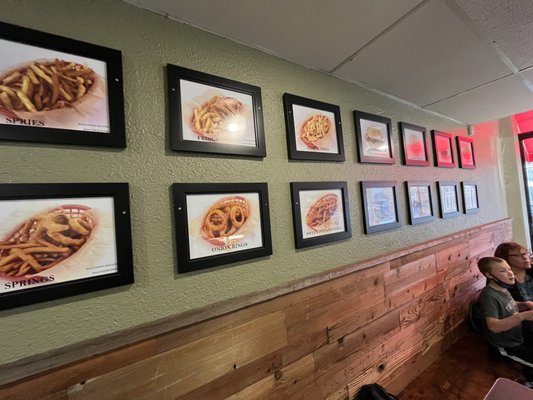 Pearl's Deluxe Burgers by null