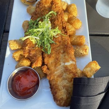 The Perch Brewery - Fish and tots - Gastropubs Near Me - Chandler, Arizona