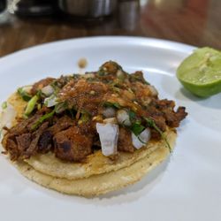 Taqueria Mexico - Tacos al pastor with everything.