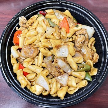 Noodle Palace - a bowl of noodles with meat and vegetables - Noodles Near Me - Rosemead, California