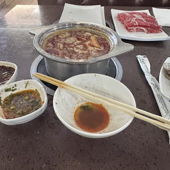 Round N Round Pot - Hot Pot Near Me - Brisbane, California Round N Round Pot - Hot Pot Near Me - Brisbane, California