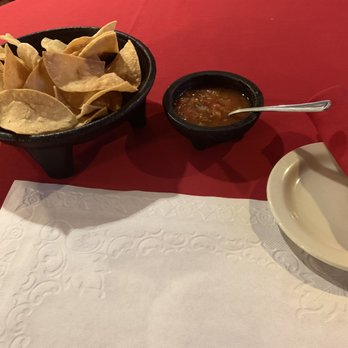Memo's Restaurant - Free Chips & Salsa - Mexican Near Me - Del Rio, Texas