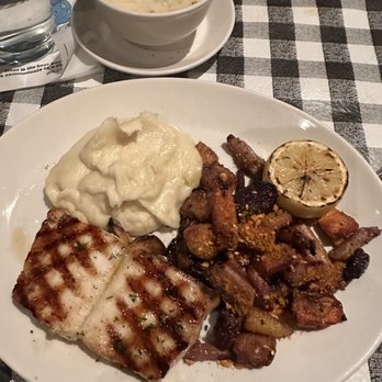 King's Fish House - Tempe - Sword fish, garlic mashed potatoes mixed carrots - Seafood Near Me - Tempe, Arizona