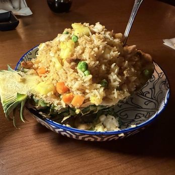 Hanami Sushi Cocktails - Pineapple fried rice - Sushi Bars Near Me - Sarasota, Florida