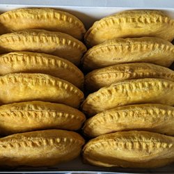 Allwyn’s - A dozen Michidean beef patties