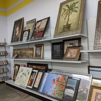 Goodwill Central Texas - Oak Hill - Used, Vintage & Consignment Near Me - Austin, Texas