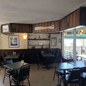 Paul's Pasta Shop - Inside dining area - Italian Near Me - Groton, Connecticut Paul's Pasta Shop - Inside dining area - Italian Near Me - Groton, Connecticut