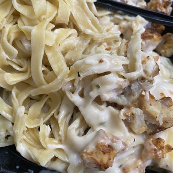 Fazoli's - Chicken Fettuccine Alfredo - Italian Near Me - Mesa, Arizona