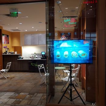 Dream Ice Cream - the inside of a restaurant - Ice Cream & Frozen Yogurt Near Me - Broomfield, Colorado