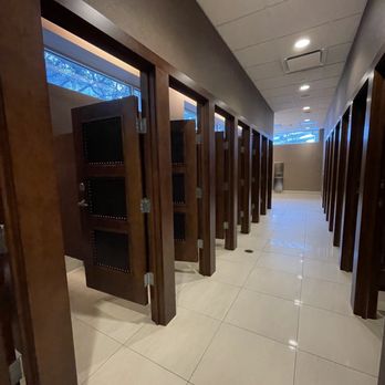 Hyatt Regency Austin - Bathroom - Hotels Near Me - Austin, Texas Hyatt Regency Austin - Bathroom - Hotels Near Me - Austin, Texas