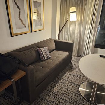 Hilton - Fairfax - Hotels Near Me - Fairfax, Virginia Hilton - Fairfax - Hotels Near Me - Fairfax, Virginia