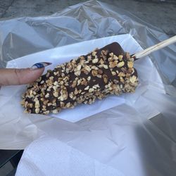 Frozen chocolate dipped cheesecake
