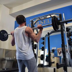 CB South Fitness - Power Lift half rack