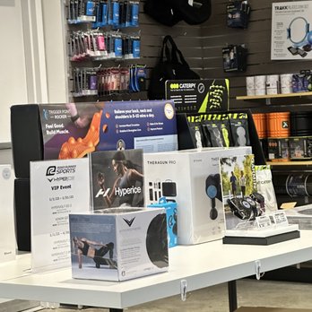 Road Runner Sports - Recovery line - Shoe Stores Near Me - Arlington, Virginia