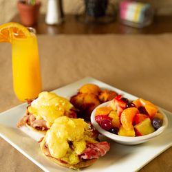 The Depot Grille - Eggs Benedict