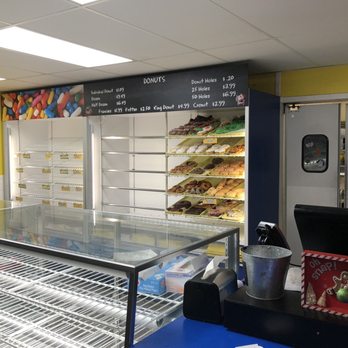 Donut King - A ghost town at 2am. No one was here. - Donuts Near Me - Minneola, Florida Donut King - A ghost town at 2am. No one was here. - Donuts Near Me - Minneola, Florida