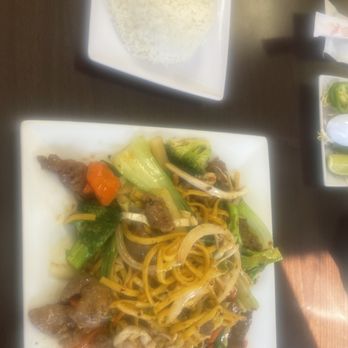 Pho Cowboys - San Angelo - M6. Lo Mein - Asian Fusion Near Me - San Angelo, Texas