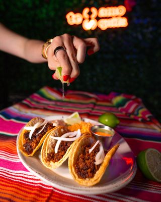 La Victoria Barra + Cocina Mexicana - Chicago by null