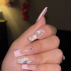 Mimi's Nail and Spa - Nail set