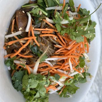 True Food Kitchen - Korean Noodle Bowl - Vegetarian Near Me - Pasadena, California True Food Kitchen - Korean Noodle Bowl - Vegetarian Near Me - Pasadena, California