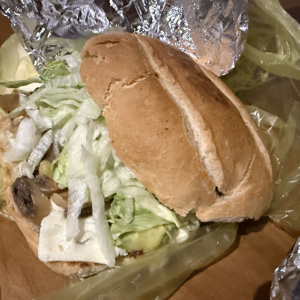 Tortitlan - Photo 6: Torta Vegetariana - Fast Food Near Me - San Miguel de Allende, GUA
