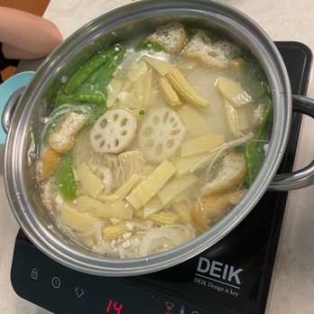 Hot Pot Heaven - Kailua - Tofu broth with tons of veggies & rice noodles - Hot Pot Near Me - Kailua, Hawaii Hot Pot Heaven - Kailua - Tofu broth with tons of veggies & rice noodles - Hot Pot Near Me - Kailua, Hawaii