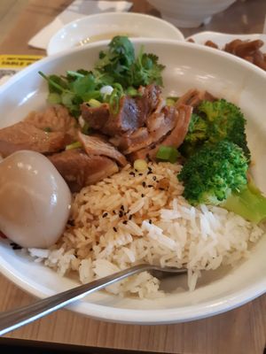 Hey Noodles(Mississauga) by null