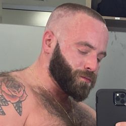 Smitty's Barbershop - Example of a proper bald fade.