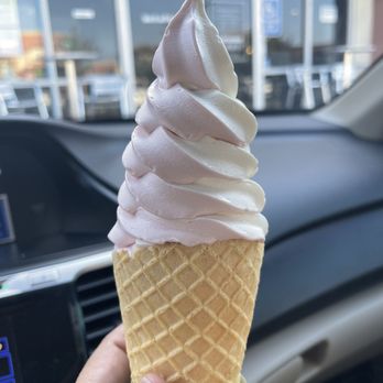 Matcha Cafe Maiko - Strawberry/Yuzu Soft serve - Ice Cream & Frozen Yogurt Near Me - Sacramento, California Matcha Cafe Maiko - Strawberry/Yuzu Soft serve - Ice Cream & Frozen Yogurt Near Me - Sacramento, California