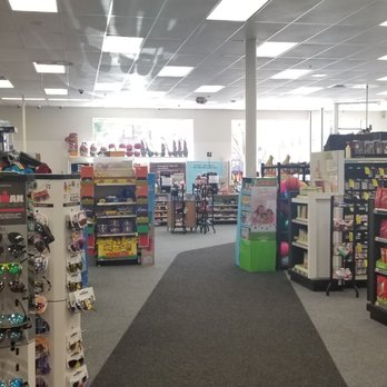 CVS Pharmacy - Leonia CVS (3/21) - Drugstores Near Me - Leonia, New Jersey CVS Pharmacy - Leonia CVS (3/21) - Drugstores Near Me - Leonia, New Jersey