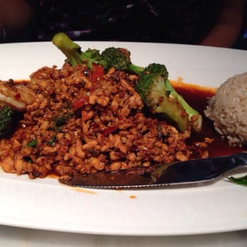 Asian Mint - Chicken & shrimp stirfry - Thai Near Me - Dallas, Texas