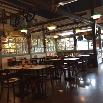 Wahoo's Fish Tacos - Mexican Near Me - Encinitas, California